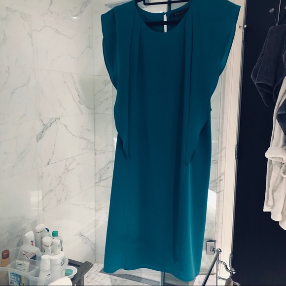 Dress - Picture 2 of 4